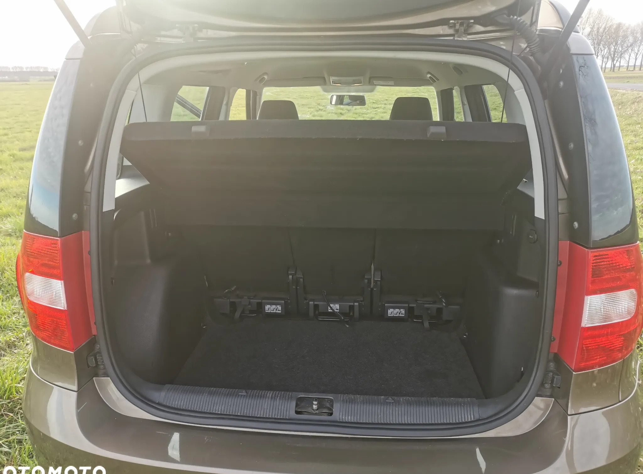 Skoda Yeti cena 33300 przebieg: 274000, rok produkcji 2014 z Serock małe 79